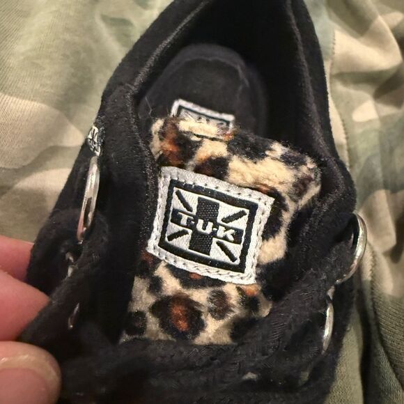 TUK toddler creepers. Kids size 10. leopard - Picture 5 of 6
